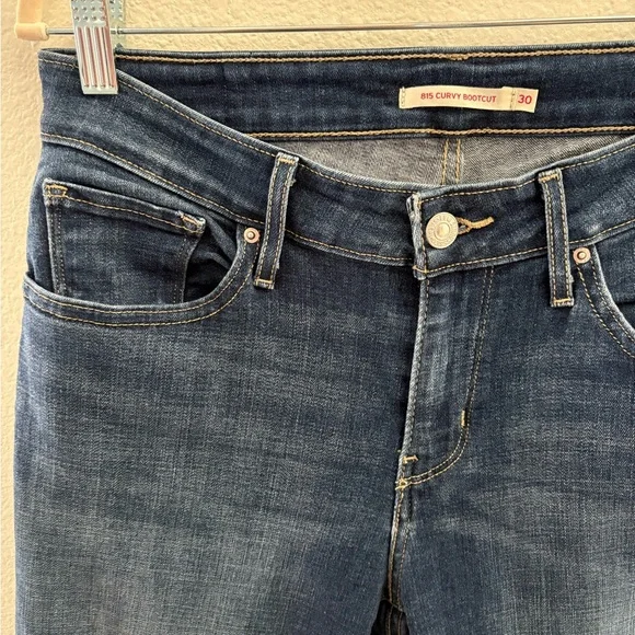 Levi's 815 Curvy Bootcut Women’s Jeans 30 classic - Picture 2 of 7